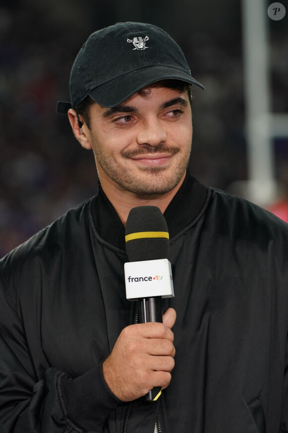 "Le terme est prévu pour la seconde quinzaine de juillet", indique le rugbyman
 
Romain Ntamack - Coupe du Monde de Rugby France 2023 du match de Poule A entre la France et la Namibie (96-0) au stade Velodrome à Marseille le 21 septembre 2023.