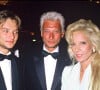 Johnny Hallyday avait reproché à Sylvie Vartan d'avoir fait de David Hallyday un "fils à papa".
Johnny Hallyday, David Hallyday et Sylvie Vartan.