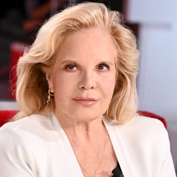 Sylvie Vartan est une légende vivante de la scène musicale française
Exclusif - Sylvie Vartan - Enregistrement de l'émission "Vivement Dimanche" présentée par M.Drucker. © Guillaume Gaffiot / Bestimage 