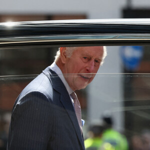 Le roi Charles III d'Angleterre à son arrivée et sortie du "University College Hospital Macmillan Cancer Centre" à Londres. Le 30 avril 2024 