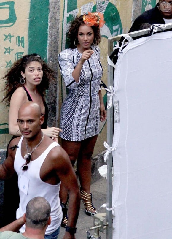 Beyoncé et Alicia Keys sur le tournage du clip Put it in a love song, à Rio de Janeiro le 10 février 2010 !
