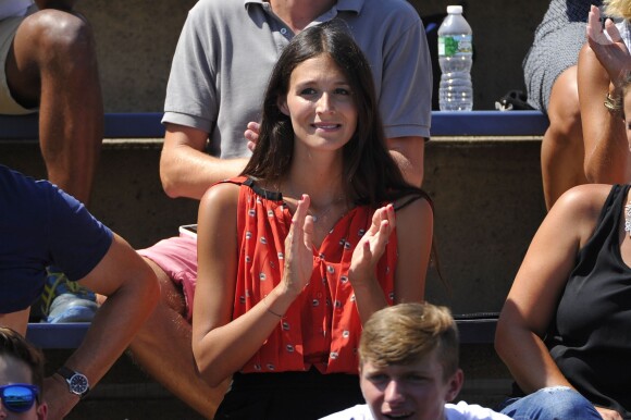 La chanteuse Pauline assiste au match de son compagnon Benoît Paire dans les tribunes de Flushing Meadows à l'occasion de l'US Open, le 25 août 2014