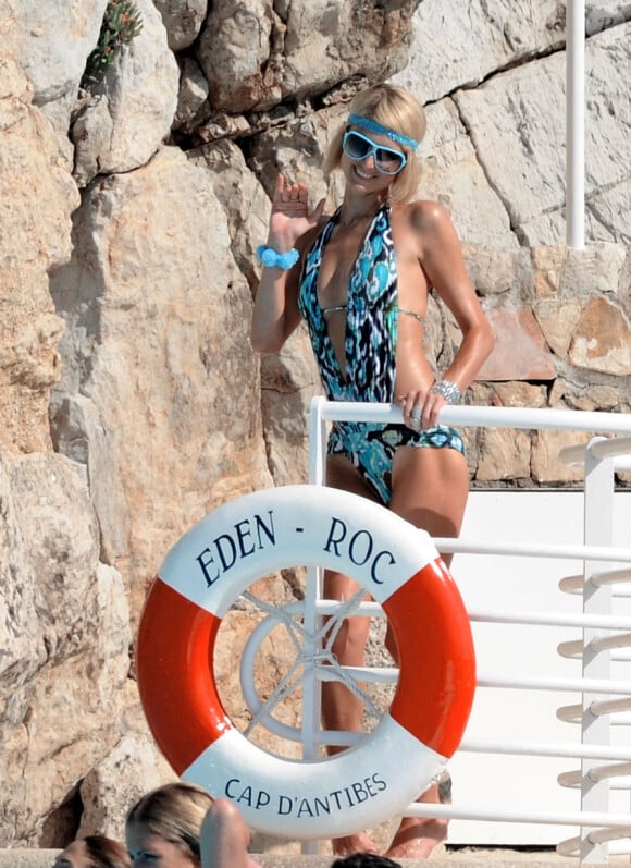 L'hôtel Cap-Eden-Roc d'Antibes est un des plus beaux palaces du monde
Paris Hilton s'exhibe à la piscine de l'hôtel Eden Roc au Cap d'Antibes lors du 62ème Festival de Cannes à Cannes, France. Photo par ABACAPRESS.COM