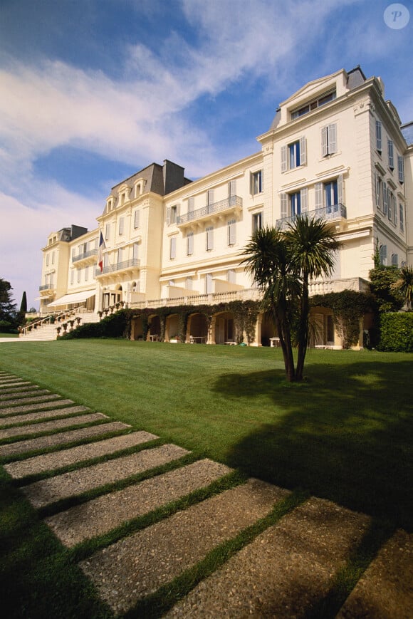 Fondé en 1870, cet établissement offre des services inimaginables
France, Côte d'Azur, Eden Roc Villa Hotel Cap D'Antibes (Grand format disponible) Photo by Alamy/ABACAPRESS.COM