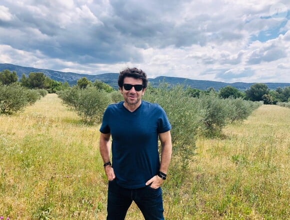 Patrick Bruel dans son domaine de Leos à L'Isle-sur-la Sorgue dans le Vaucluse