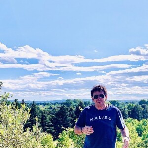 Patrick Bruel dans son domaine de Leos à L'Isle-sur-la Sorgue dans le Vaucluse
