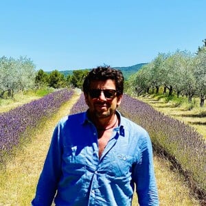 Patrick Bruel dans son domaine de Leos à L'Isle-sur-la Sorgue dans le Vaucluse