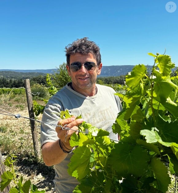 À L'Isle-sur-la Sorgue, commune où est implanté son domaine, Patrick Bruel a aussi un grand projet hôtelier.
Patrick Bruel dans son domaine de Leos à L'Isle-sur-la Sorgue dans le Vaucluse