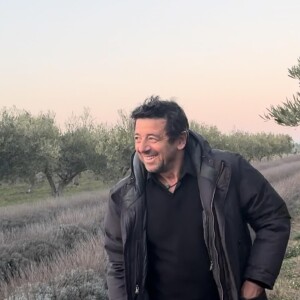 Patrick Bruel dans son domaine de Leos à L'Isle-sur-la Sorgue dans le Vaucluse