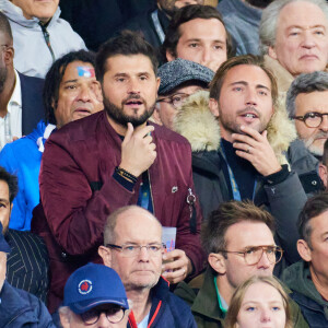 L'animateur se définit comme "un vrai papa cool, même un peu trop gentil", dans Closer
 
Maxim Nucci (Yodelice), Christophe Beaugrand et son mari Ghislain Gerin - People des les tribunes de la coupe du Monde de Rugby France 2023 - Match de quart de finale "France-Afrique du Sud (28-29)" au Stade de France à Saint-Denis 15 octobre 2023. © Moreau-Jacovides/Bestimage