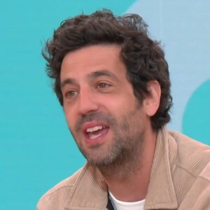 Max Boublil a été l'invité de la matinale de TF1
Max Boublil sur le plateau de "Bonjour !"