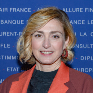 Exclusif - Julie Gayet - Déjeuner du Chinese Business Club à l'occasion de la Journée internationale des droits des femmes à l'hôtel intercontinental à Paris le 7 mars 2024. © Rachid Bellak/Bestimage