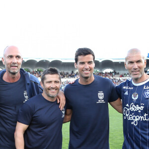 Les trois anciens footballeurs étaient à Bordeaux hier
 
Christophe Dugarry, Bixente Lizarazu, Yoann Gourcuff, Zinedine Zidane - A l'occasion des 100 ans du parc Lescure, Bordeaux accueille au stade Chaban-Delmas un match de gala opposant les gloires des Girondins de Bordeaux au Variétés Club de France le mardi 14 mai 2024. © Patrick Bernard/ Bestimage