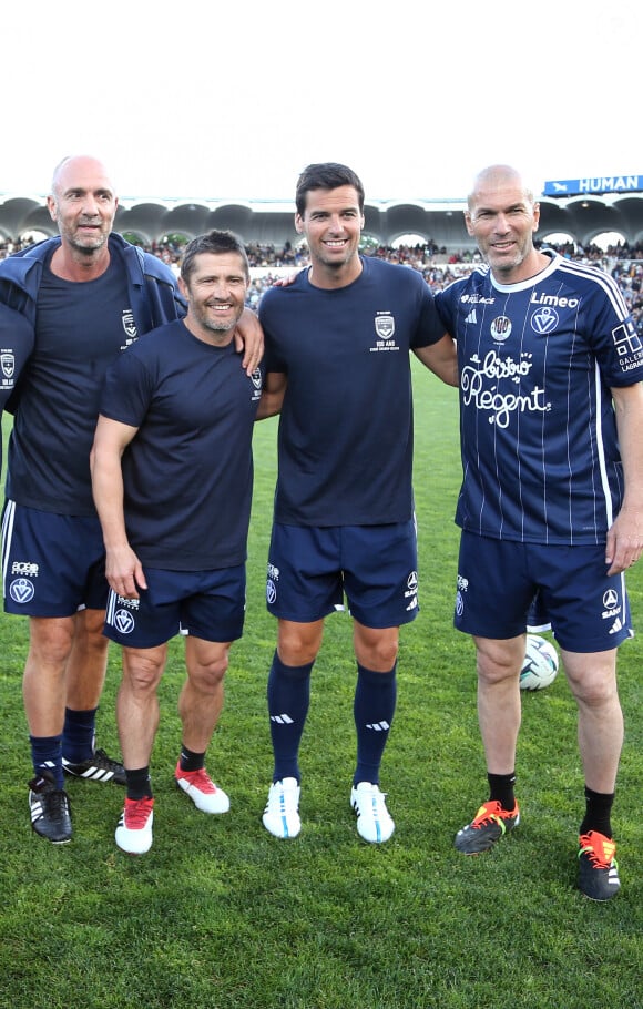 Les trois anciens footballeurs étaient à Bordeaux hier
 
Christophe Dugarry, Bixente Lizarazu, Yoann Gourcuff, Zinedine Zidane - A l'occasion des 100 ans du parc Lescure, Bordeaux accueille au stade Chaban-Delmas un match de gala opposant les gloires des Girondins de Bordeaux au Variétés Club de France le mardi 14 mai 2024. © Patrick Bernard/ Bestimage