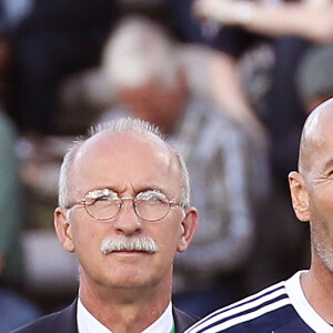 Zinedine Zidane - A l’occasion des 100 ans du parc Lescure, Bordeaux accueille au stade Chaban-Delmas un match de gala opposant les gloires des Girondins de Bordeaux au Variétés Club de France le mardi 14 mai 2024. © Patrick Bernard/ Bestimage