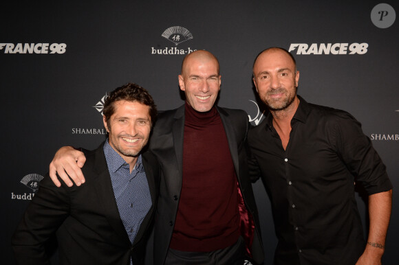 Zinedine Zidane, Bixente Lizarazu et Christophe Dugarry ont pu célébrer les 100 ans du Parc Lescure
 
Bixente Lizarazu, Zinedine Zidane, Christophe Dugarry - A l'occasion des 20 ans de la victoire de l'équipe de France, les bleus 98 se sont rendus à un dîner organisé au Buddha Bar avec tous les joueurs et leur famille le 11 juin 2018. © Rachid Bellak/Bestimage