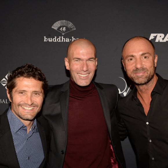 Zinedine Zidane, Bixente Lizarazu et Christophe Dugarry ont pu célébrer les 100 ans du Parc Lescure
 
Bixente Lizarazu, Zinedine Zidane, Christophe Dugarry - A l'occasion des 20 ans de la victoire de l'équipe de France, les bleus 98 se sont rendus à un dîner organisé au Buddha Bar avec tous les joueurs et leur famille le 11 juin 2018. © Rachid Bellak/Bestimage