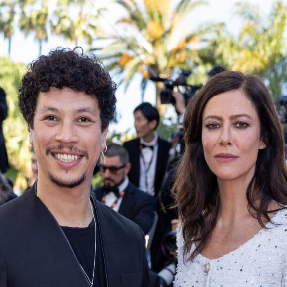 Guest, Anna Mouglalis - Montée des marches du film " Megalopolis " pour la cérémonie d'ouverture du 77ème Festival International du Film de Cannes, au Palais des Festivals à Cannes. Le 16 mai 2024 © Olivier Borde / Bestimage 