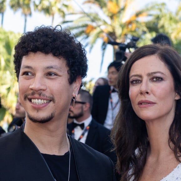 Guest, Anna Mouglalis - Montée des marches du film " Megalopolis " pour la cérémonie d'ouverture du 77ème Festival International du Film de Cannes, au Palais des Festivals à Cannes. Le 16 mai 2024 © Olivier Borde / Bestimage 