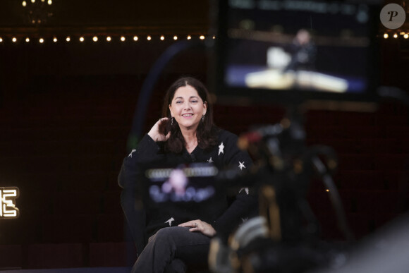 Exclusif - Cristiana Reali lors du tournage de l'émission "Sur scène avec" au théâtre des Bouffes Parisiens à Paris le 2 mai 2024. © Jack Tribeca / Bestimage