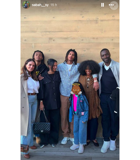 Sabah Sy, l'une des filles de l'acteur Omar Sy, a partagé une photo de sa famille au complet.