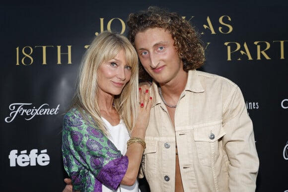 Joalukas Noah avec sa mère Isabelle Camus lors de la soirée d'anniversaire de Joalukas Noah, fils de Yannick Noah et Isabelle Camus, pour ses 18 ans à Paris le 10 juin 2022. © Cyril Moreau / Bestimage 