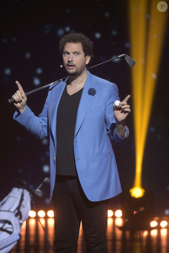 Exclusif - Eric Antoine - Enregistrement de l'émission "Tout le monde chante contre le cancer" au Palais des Congrès à Paris, diffusée le 23 décembre sur W9. © Giancarlo Gorassini-Cyril Moreau / Bestimage 