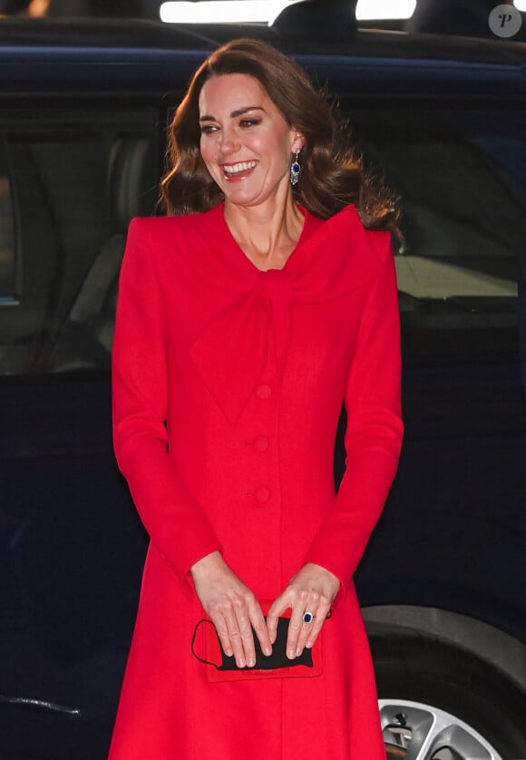 Le prince William, duc de Cambridge, et Catherine (Kate) Middleton, duchesse de Cambridge, assistent au service de chant communautaire Together At Christmas à l'abbaye de Westminster, à Londrtes, Royaume Uni, le 8 décembre 2021. 