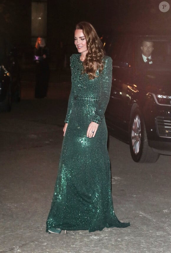 Kate Catherine Middleton - Le duc et la duchesse de Cambridge à leur arrivée au "Royal Variety Performance 2021" au Royal Albert Hall à Londres. Le 18 novembre 2021 