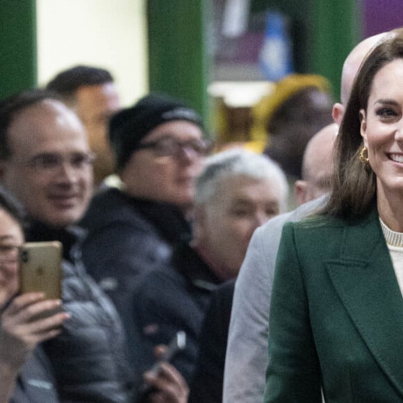 Catherine (Kate) Middleton, princesse de Galles, arrive au complexe de marché Kirkgate sur Vicar Lane à Leeds, West Yorkshire, Royaume Uni, le 31 janvier 2023, où elle rencontre des vendeurs et des membres du public pour le lancement de la campagne Shaping Us qui sensibilise à l'importance unique de la petite enfance. 