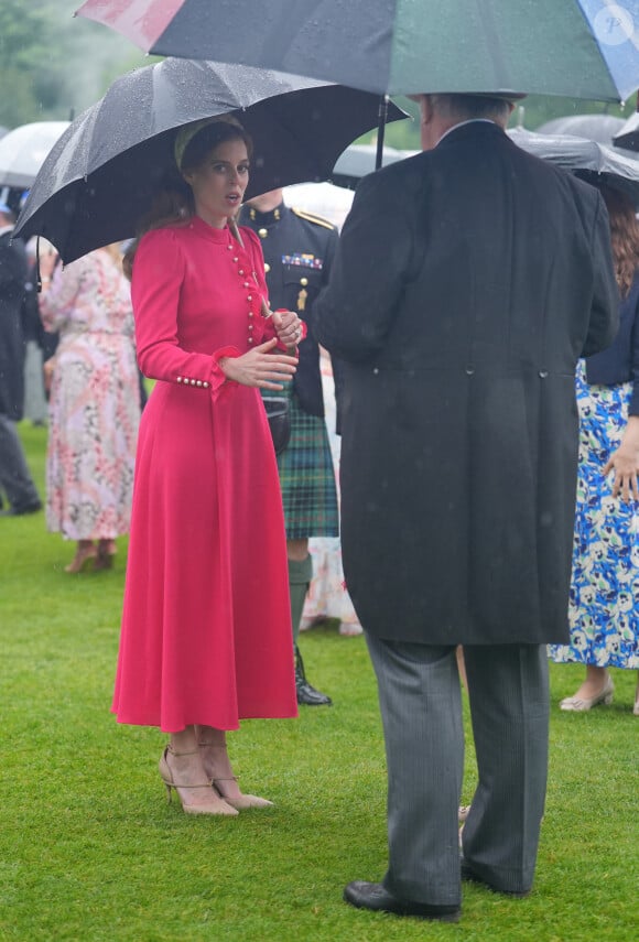 La princesse Beatrice d'York lors de la "Garden Party du Souverain" au palais de Buckingham à Londres, le 21 mai 2024. 