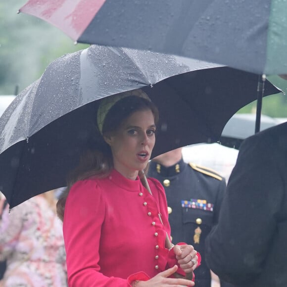 La princesse Beatrice d'York lors de la "Garden Party du Souverain" au palais de Buckingham à Londres, le 21 mai 2024. 