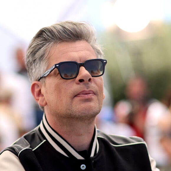 Face à la polémique, Benjamin Biolay a pris la défense de son ex-femme, avec qu'il partage l'affiche.
Benjamin Biolay au photocall du film Marcello Mio lors du 77ᵉ Festival International du Film de Cannes, le 22 mai 2024. © Jacovides / Moreau / Bestimage