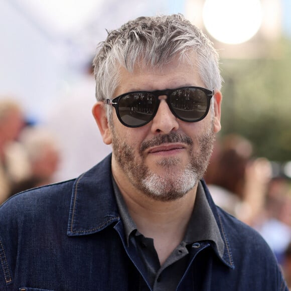 Christophe Honoré au photocall du film Marcello Mio lors du 77ᵉ Festival International du Film de Cannes, le 22 mai 2024. © Jacovides / Moreau / Bestimage