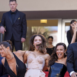 Anthony Bajon, Karim Leklou, François Civil, Alain Chabat, Adèle Exarchopoulos, Mallory Wanecque, Élodie Bouchez, Alain Attal, Audrey Diwan, Gilles Lellouche, Malik Frikah, Vincent Lacoste - Montée des marches du film « L’amour ouf » lors du 77ème Festival International du Film de Cannes, au Palais des Festivals à Cannes. Le 23 mai 2024 © Olivier Borde / Bestimage  Red carpet of the movie « Beating Hearts» during the 77th Cannes International Film Festival at the Palais des Festivals in Cannes, France. On may 23th 2024 