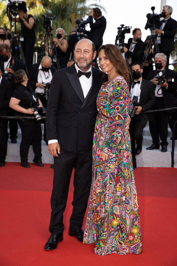 Julia Vignali et Kad Merad assistent à la dernière projection de "OSS 117 : Alerte Rouge en Afrique Noire" et à la cérémonie de clôture du 74e Festival de Cannes, le 17 juillet 2021 à Cannes. Shootpix/ABACAPRESS.COM