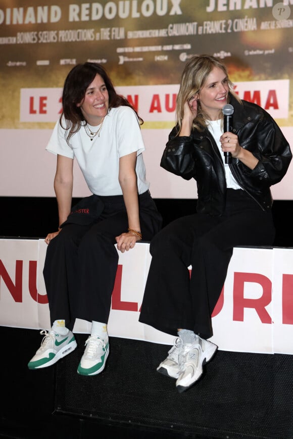 Caroline Arné, soeur de Laurence Arné, était également présente
La productrice Caroline Arné soeur de la réalisatrice-actrice Laurence Arné - Avant-première du film "La Famille Hennedricks" au cinéma CGR Villenave-d'Ornon (Gironde), le 25 mai 2024.