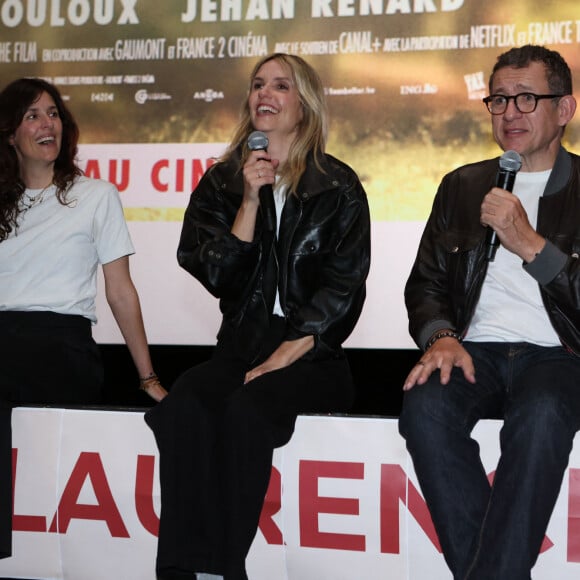 La productrice Caroline Arné, la réalisatrice-actrice Laurence Arné et Dany Boon - Avant-première du film "La Famille Hennedricks" au cinéma CGR Villenave-d'Ornon (Gironde), le 25 mai 2024.
