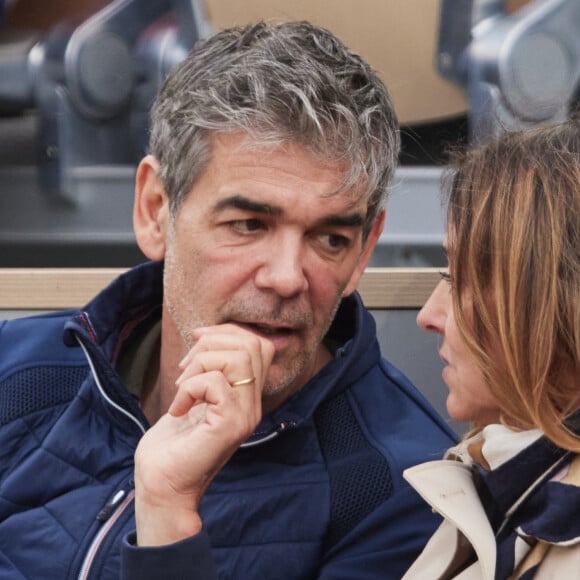 Xavier de Moulins et sa femme Anaïs Bouton - Célébrités dans les tribunes des Internationaux de France de tennis de Roland Garros 2024 à Paris le 26 mai 2024. © Moreau-Jacovides/Bestimage 