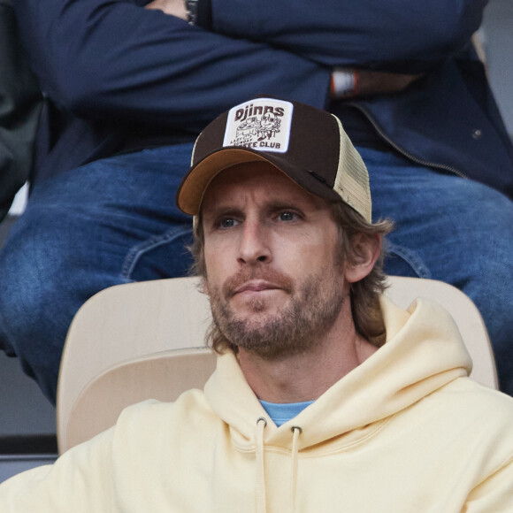 Philippe Lacheau - Célébrités dans les tribunes des Internationaux de France de tennis de Roland Garros 2024 à Paris le 26 mai 2024. © Moreau-Jacovides/Bestimage 