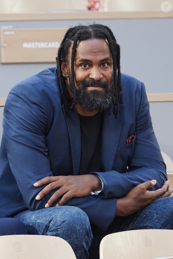 Ronny Turiaf - Célébrités dans les tribunes des Internationaux de France de tennis de Roland Garros 2024 à Paris le 26 mai 2024. © Moreau-Jacovides/Bestimage 