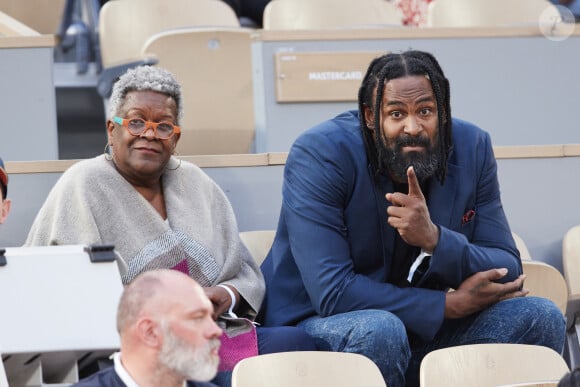 Ronny Turiaf - Célébrités dans les tribunes des Internationaux de France de tennis de Roland Garros 2024 à Paris le 26 mai 2024. © Moreau-Jacovides/Bestimage 