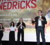 Dans "La Famille Hennedricks".
La productrice Caroline Arné, la réalisatrice-actrice laurence Arné et Dany Boon - Avant-première du film "La Famille Hennedricks" au cinéma CGR Villenave-d'Ornon (Gironde), le 25 mai 2024. 