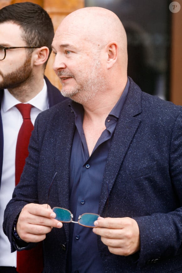 Suspendu de l'antenne après une enquête pour viol, Sébastien Cauet réclame en justice son retour sur NRJ au tribunal de commerce de Paris, France, le 18 mars 2024. © Christiophe Clovis/Bestimage