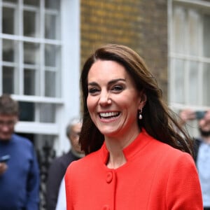 C'est le jour de Trooping the Colour, le fameux rassemblement militaire anglais
 
Le prince William, prince de Galles, et Catherine (Kate) Middleton, princesse de Galles, au pub Dog & Duck (Soho) à Londres, le 4 mai 2023. Cette visite a pour objectif de voir comment l'établissement se prépare à célébrer le couronnement du roi d'Angleterre et de la reine consort, prévu le 6 mai 2023.