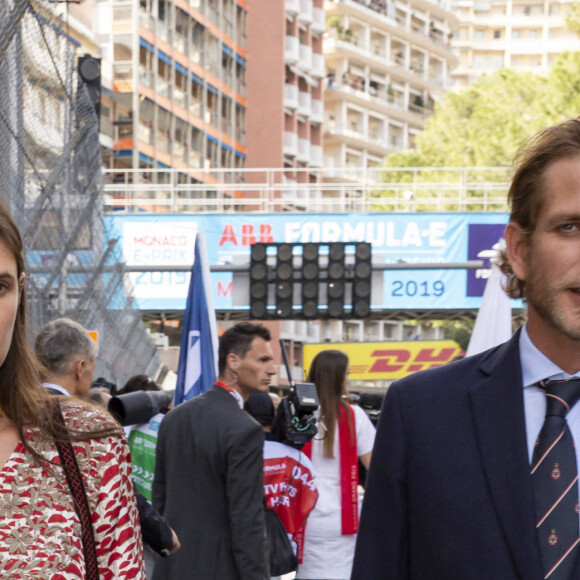 Andrea Casiraghi, Tatiana Santo Domingo marchent le long de la voie de la grille pendant le Monaco E-Prix Formula E Championship, le 11 mai 2019 à Monaco. Photo par Marco Piovanotto/ABACAPRESS.COM