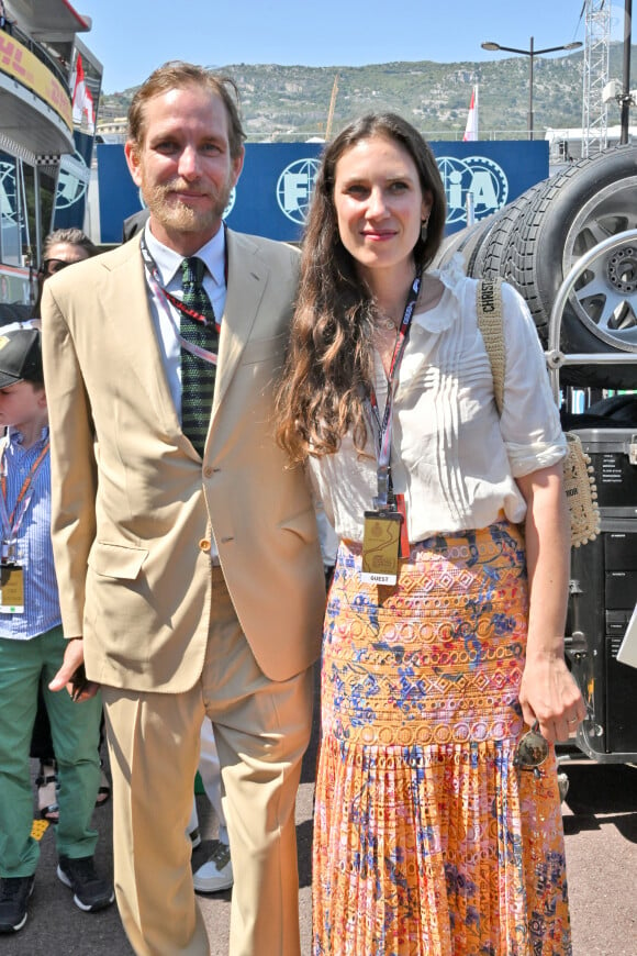 Andrea Casiraghi célèbre son quarantième anniversaire
Andrea Casiraghi et sa femme Tatiana Santo Domingo - La famille princière de Monaco assiste aux séances d'essais qualificatives du 80ème Grand Prix de Monaco de Formule 1 à Monaco. © Bruno Bebert/Bestimage 