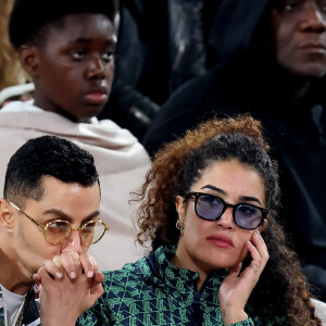 Djanis Bouzyani et Sabrina Ouazani dans les tribunes des Internationaux de France de tennis de Roland Garros 2024 à Paris, France, le 1er juin 2024. © Jacovides-Moreau/Bestimage