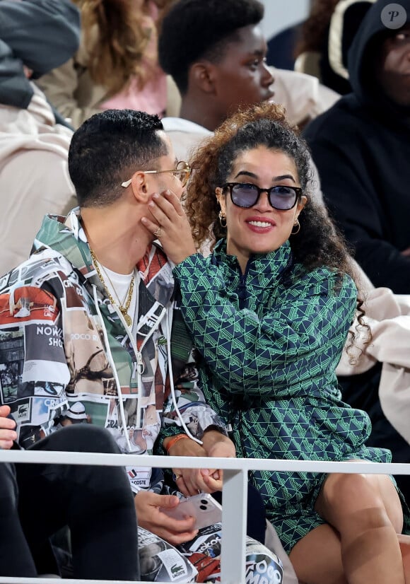 Sabrina Ouazani a été aperçue plus complice que jamais avec l'acteur Djanis Bouzyani dans les tribunes de Roland-Garros
Djanis Bouzyani et Sabrina Ouazani dans les tribunes des Internationaux de France de tennis de Roland Garros 2024 à Paris, France © Jacovides-Moreau/Bestimage 