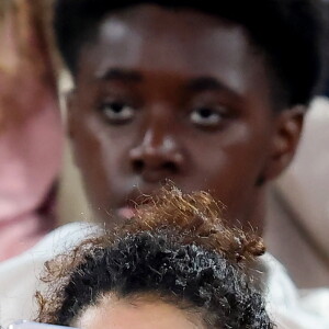 Djanis Bouzyani et Sabrina Ouazani dans les tribunes des Internationaux de France de tennis de Roland Garros 2024 à Paris, France, le 1er juin 2024. © Jacovides-Moreau/Bestimage 